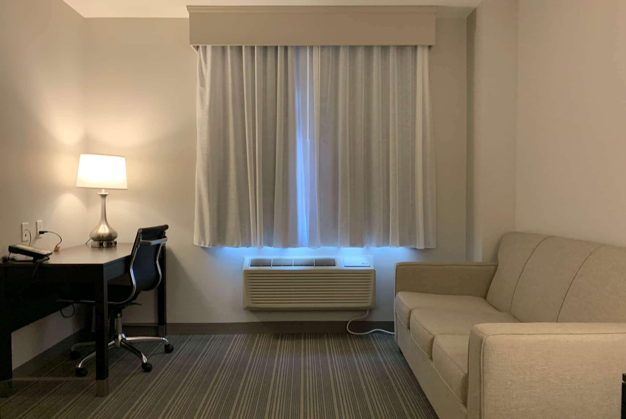 Hotel Wingate By Wyndham Jfk Airport, Far Rockaway Ny
