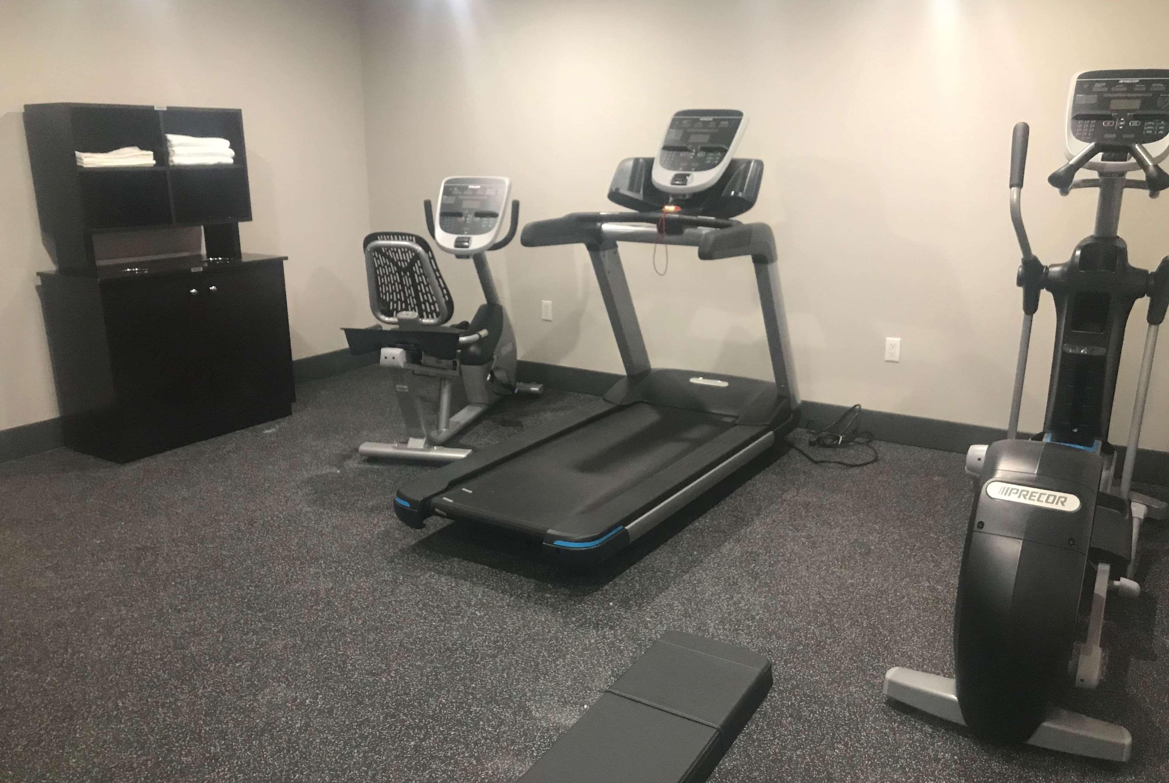 Hotel Wingate By Wyndham Jfk Airport, Far Rockaway Ny New York