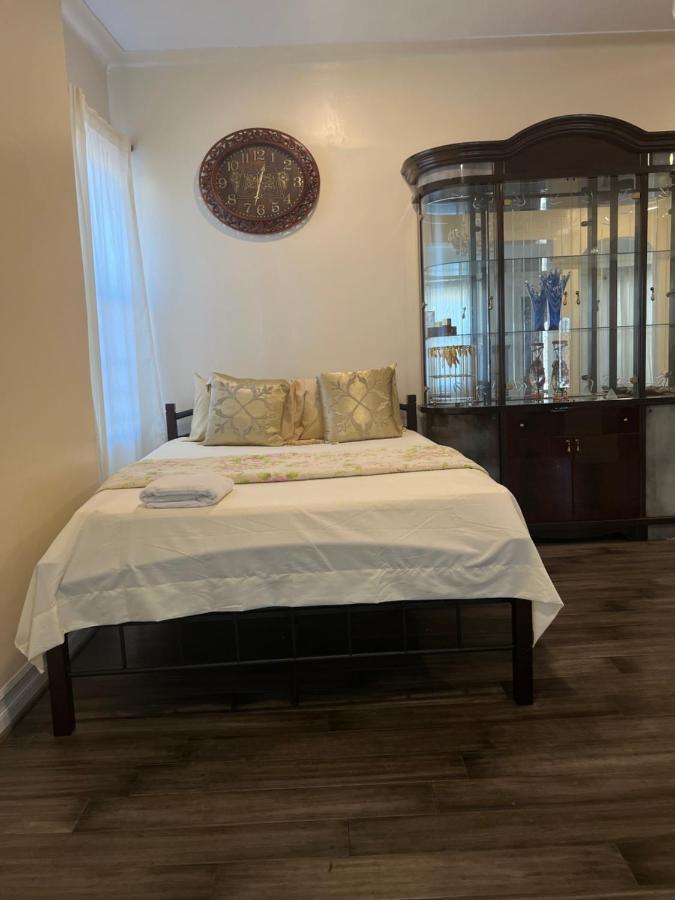 A Cheap Family In Queens Guest house