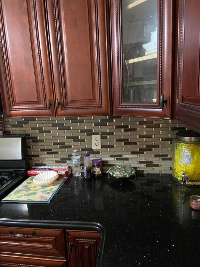 A Cheap Family In Queens * New York