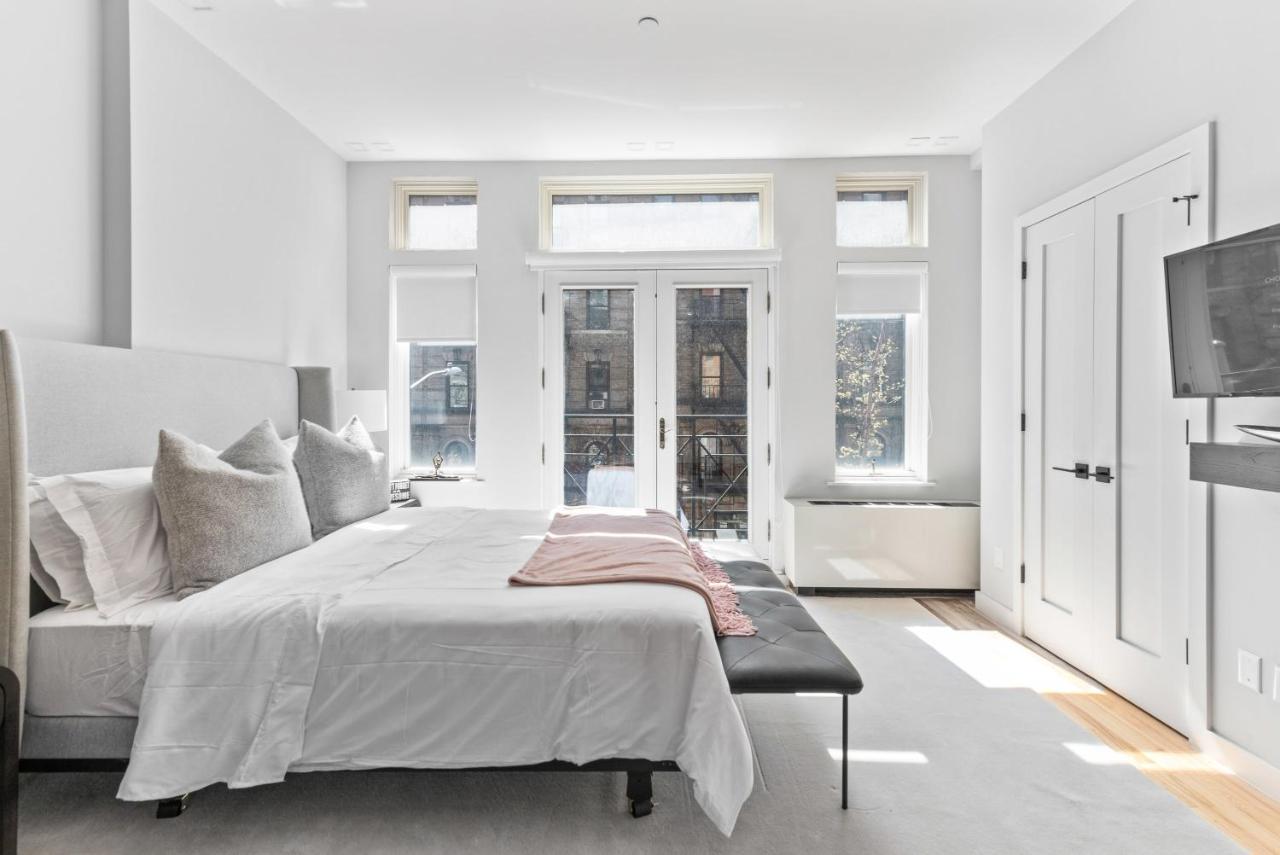 Holiday home Luxe Studio Apt With Charming Juliet Balcony