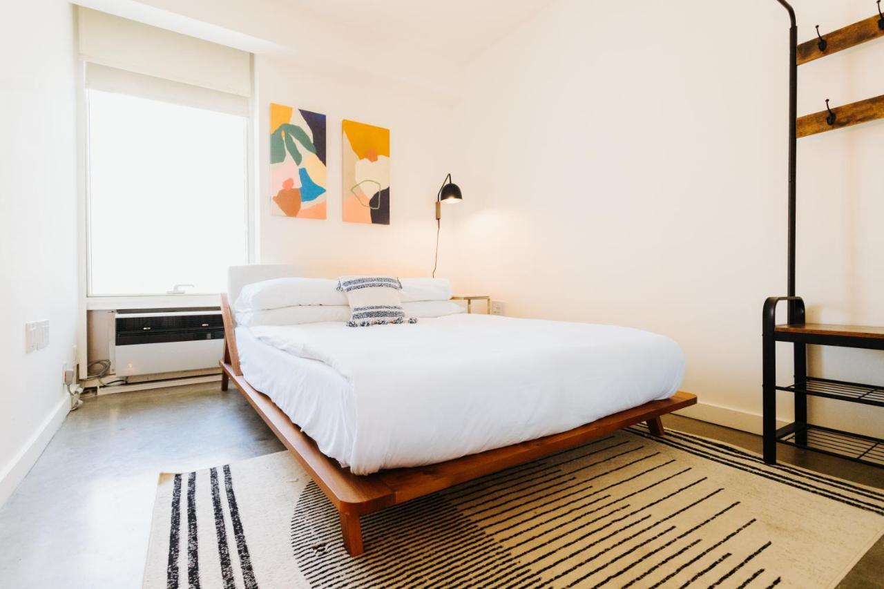 Alameda, Highline Hotel New York