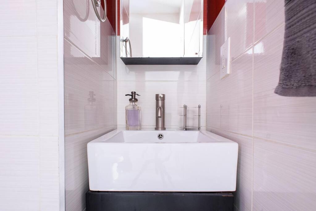 24-16 Gramercy W D Gramercy Apartment