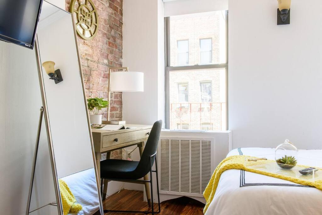24-16 Gramercy W D Gramercy Apartment