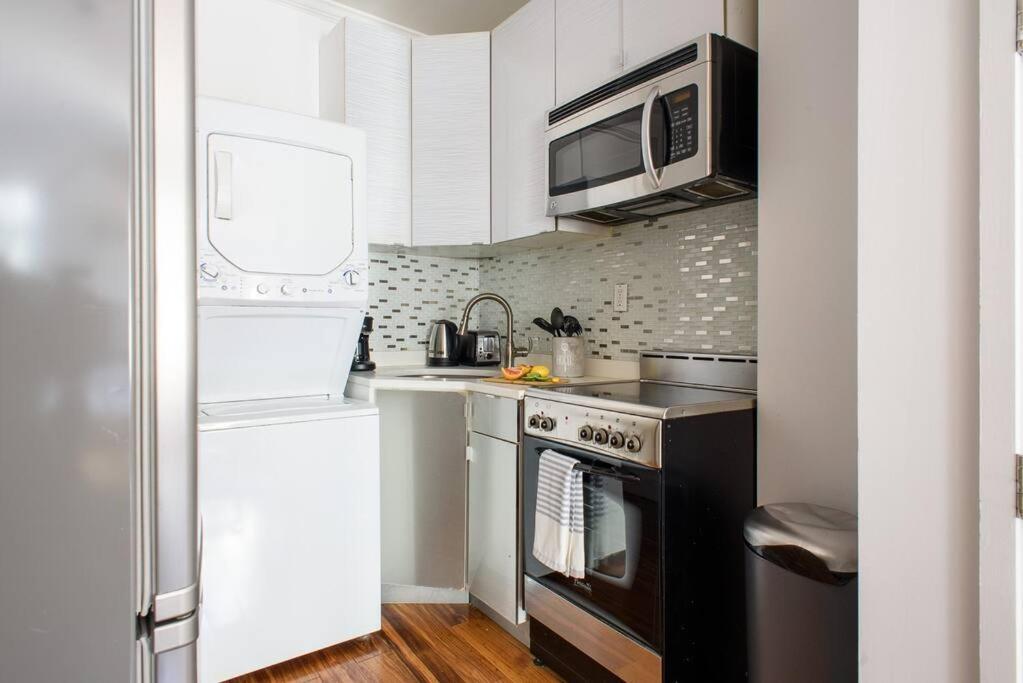 24-16 Gramercy W D Gramercy Apartment