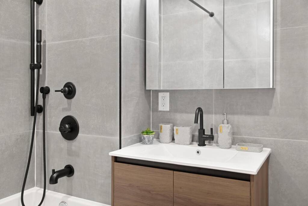 149bk-101 New Construction 2br Private Garden W-d Ferienhaus *