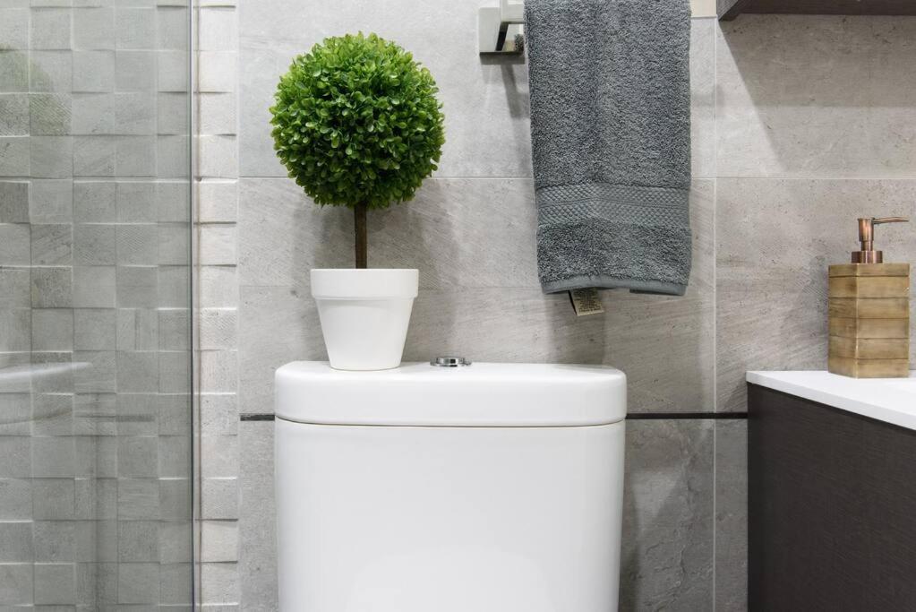75-2b Prime Upper East Brand New 1br W D Elev * New York
