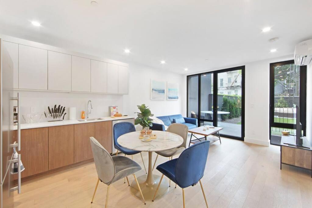 149bk-101 New Construction 2br Private Garden W-d Ferienhaus New York