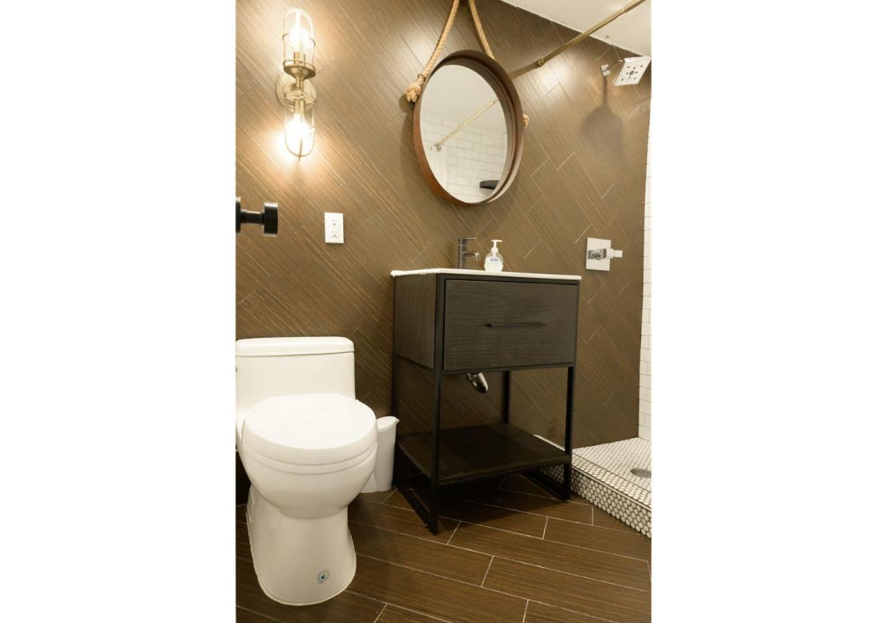 Apartment Brooklyn Retreat-ideal Getaway/movie Or Game Night