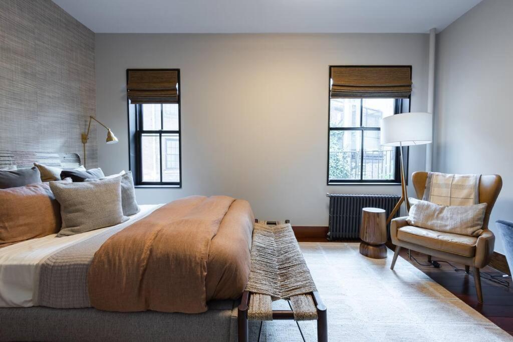 E10-3 3br Designer Townhouse Apartment