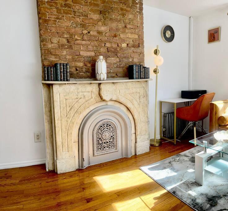 Modern Studio For Long In Nyc Apartment *