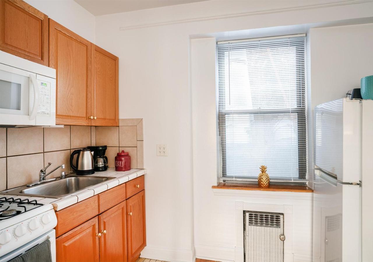 Studio In Heart Of Chelsea Apartment *