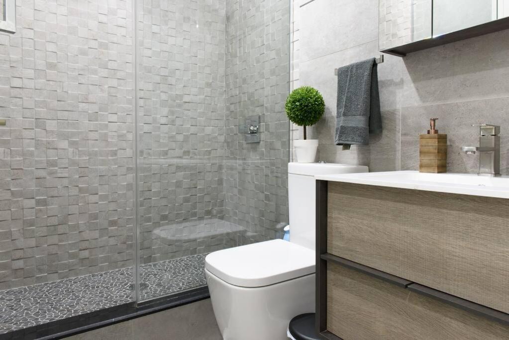 75-2b Prime Upper East Brand New 1br W D Elev Apartment *