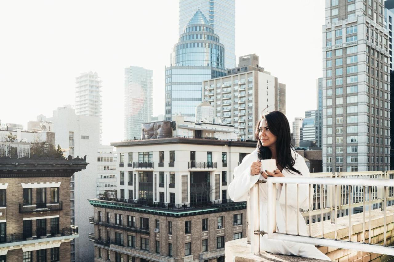 Loews Regency 5*