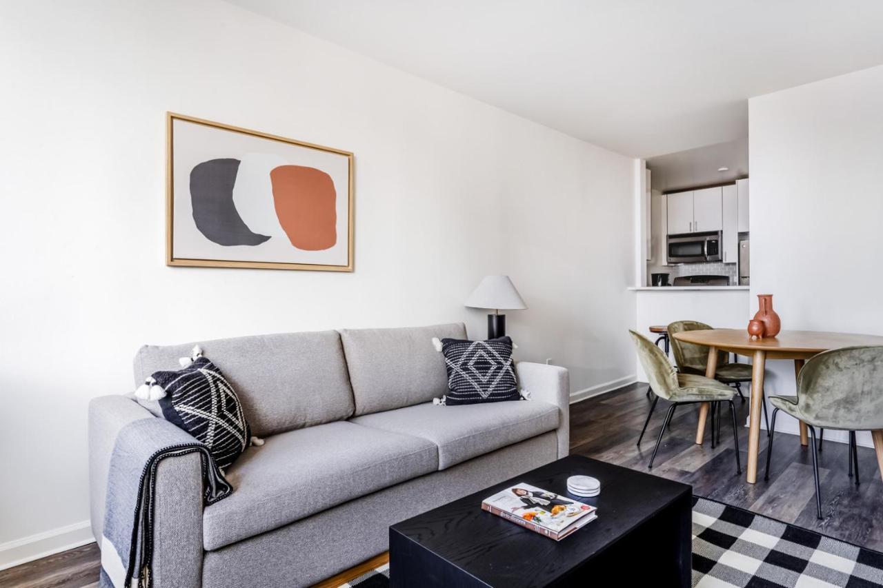 Apartment Midtown West 2br W Doorman Gym Wd Nr Times Sq Nyc-1067 *