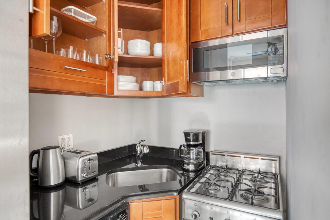 Apartment East Village 1br W Wd Balcony Nr Gramercy Nyc-1003 *