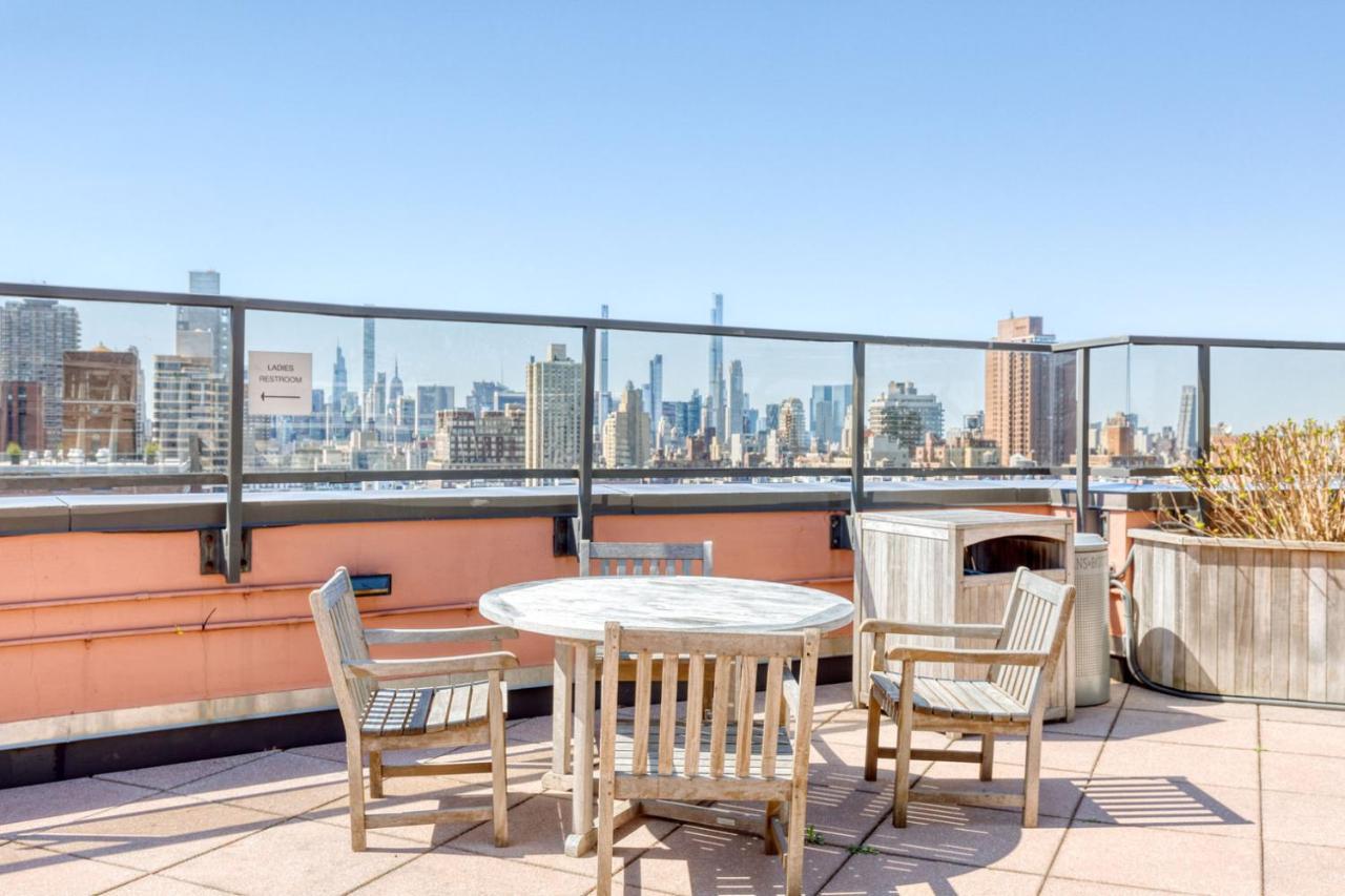 Ues 2br W Elevator Doorman Gym Nr Park Nyc-1071 Apartment New York