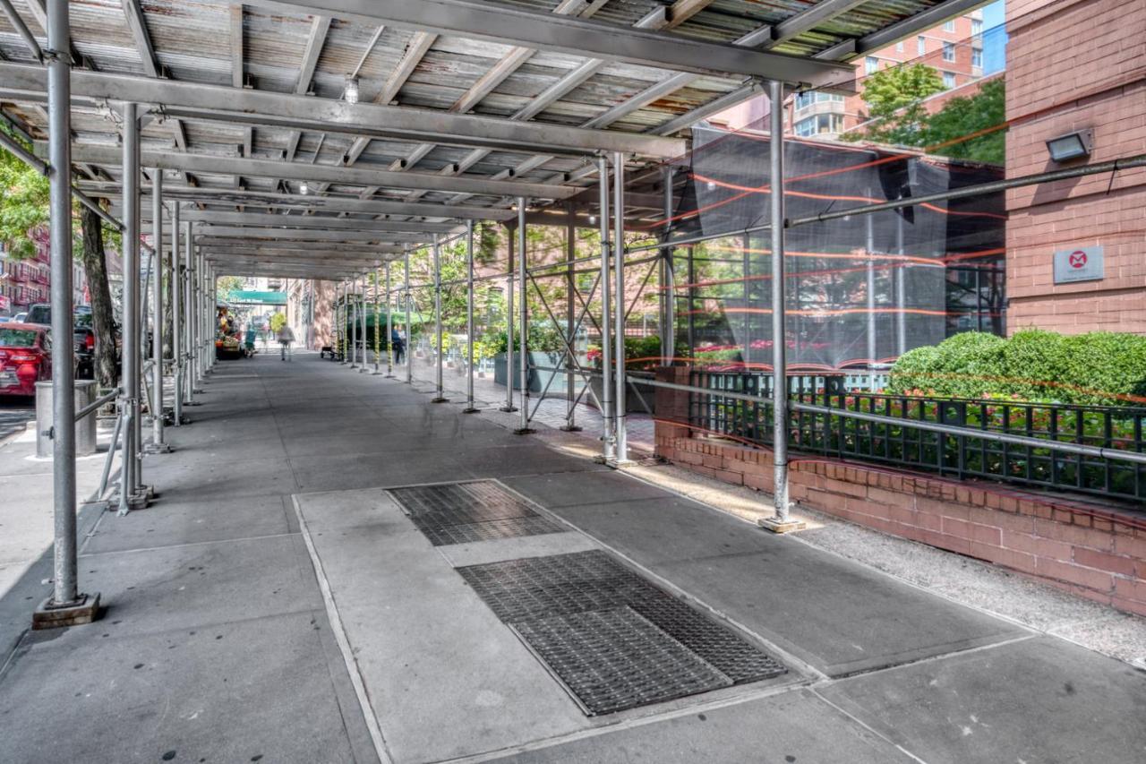 Ues 2br W Elevator Doorman Gym Nr Park Nyc-1071 *