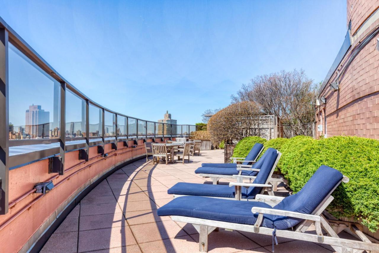 Ues 2br W Elevator Doorman Gym Nr Park Nyc-1071 New York