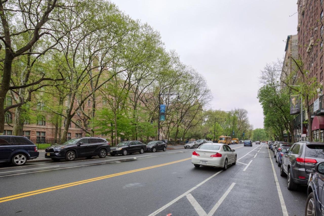 Uws 1br W Doorman Nr Central Park Nyc-821 Apartment *