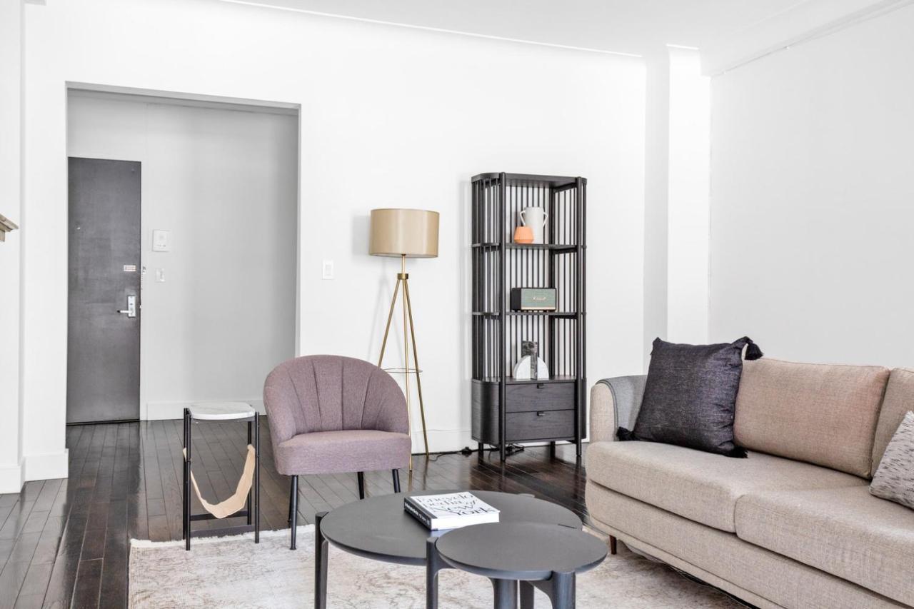 Midtown 2br W Elevator Doorman Nr Shopping Nyc-737 Apartment New York