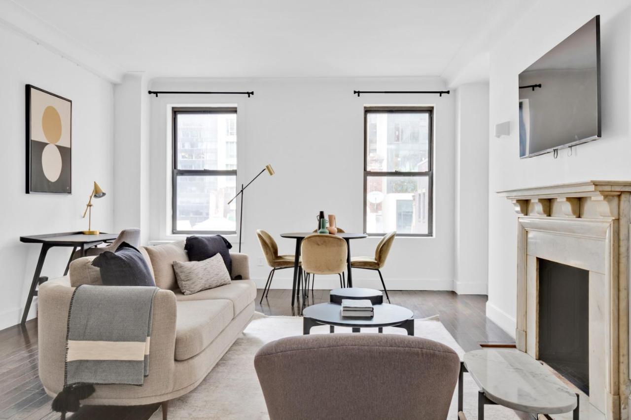 Midtown 2br W Elevator Doorman Nr Shopping Nyc-737 Apartment New York