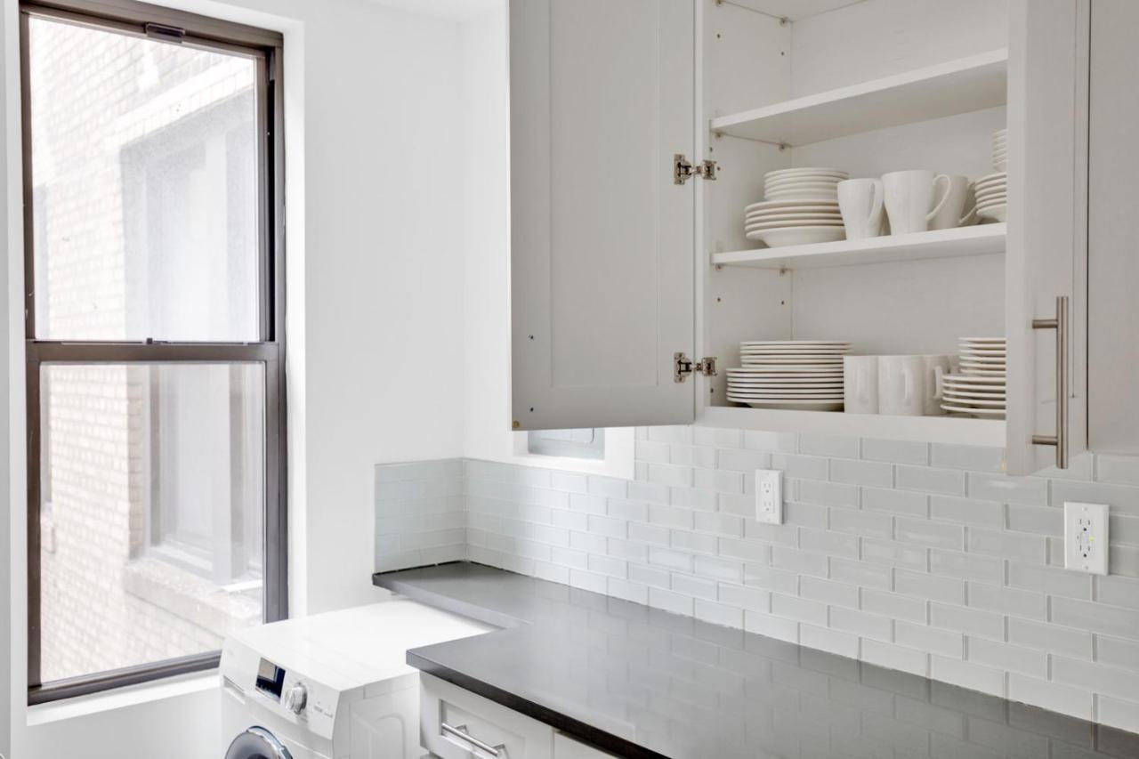 Apartment Midtown 2br W Elevator Doorman Nr Shopping Nyc-737 New York