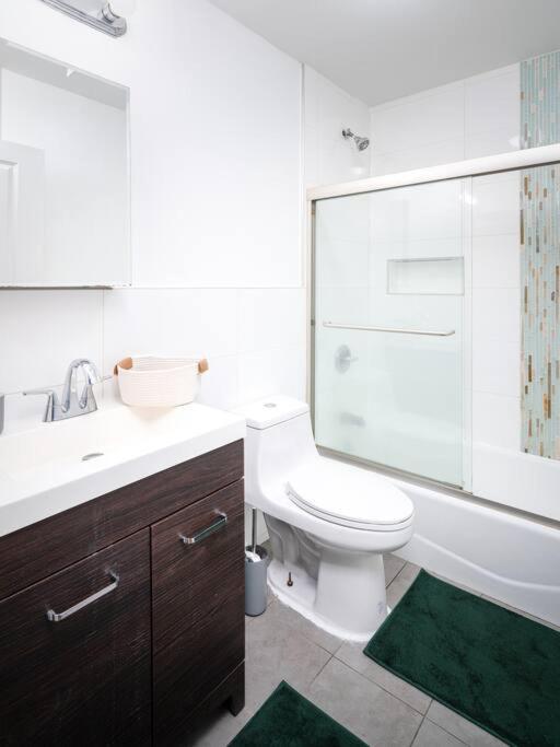 New 3bd/2ba Near Times Square *