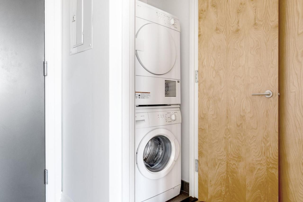 Hells Kitchen 1br W Pool Dm Nr Park Nyc-468