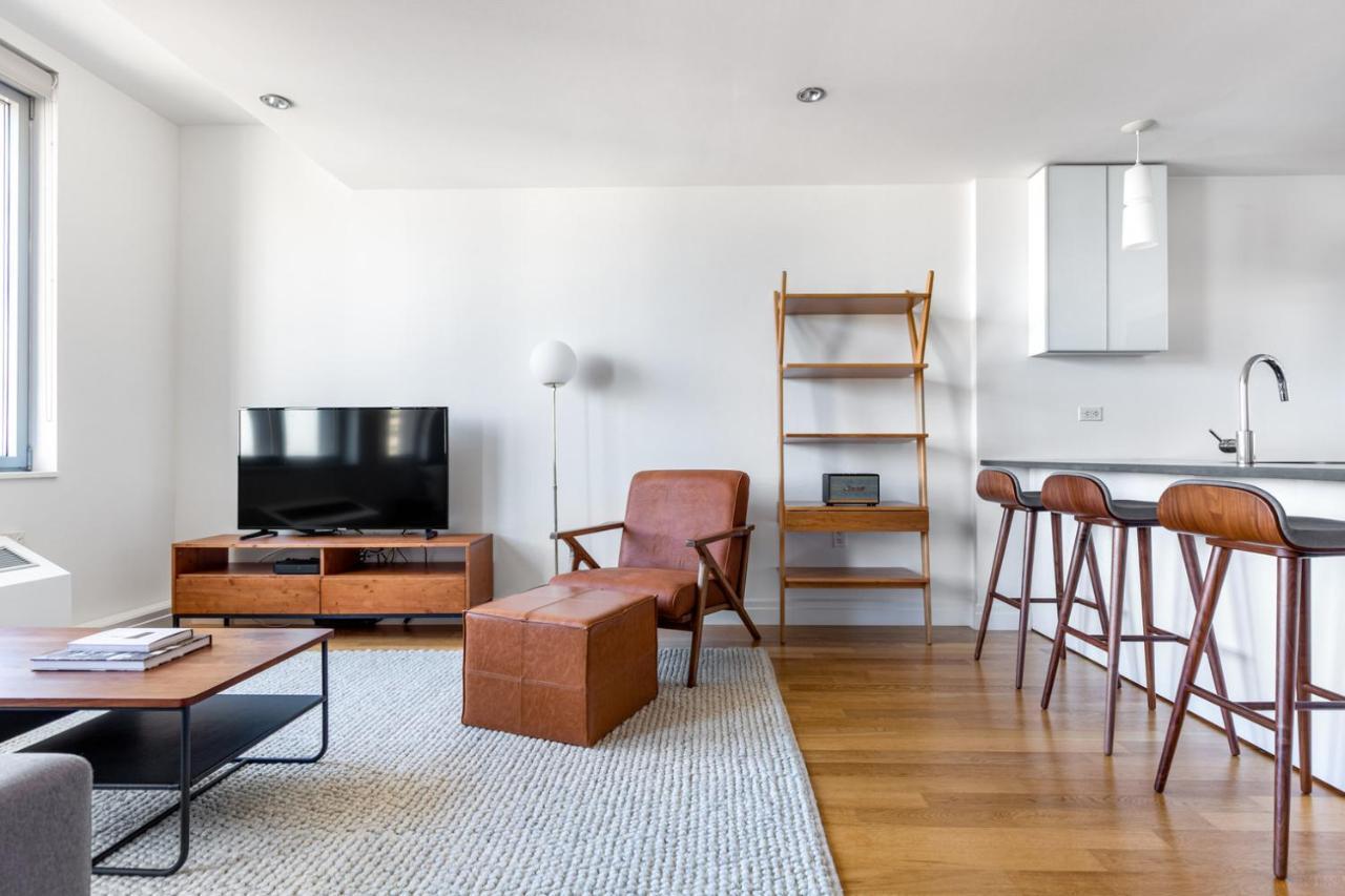 Hells Kitchen 1br W Pool Dm Nr Park Nyc-468