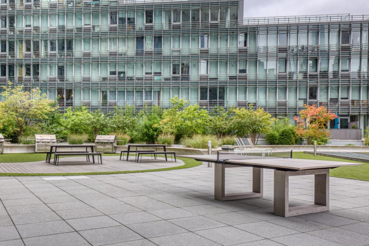 Apartment Hells Kitchen 1br W Pool Dm Nr Park Nyc-468 *