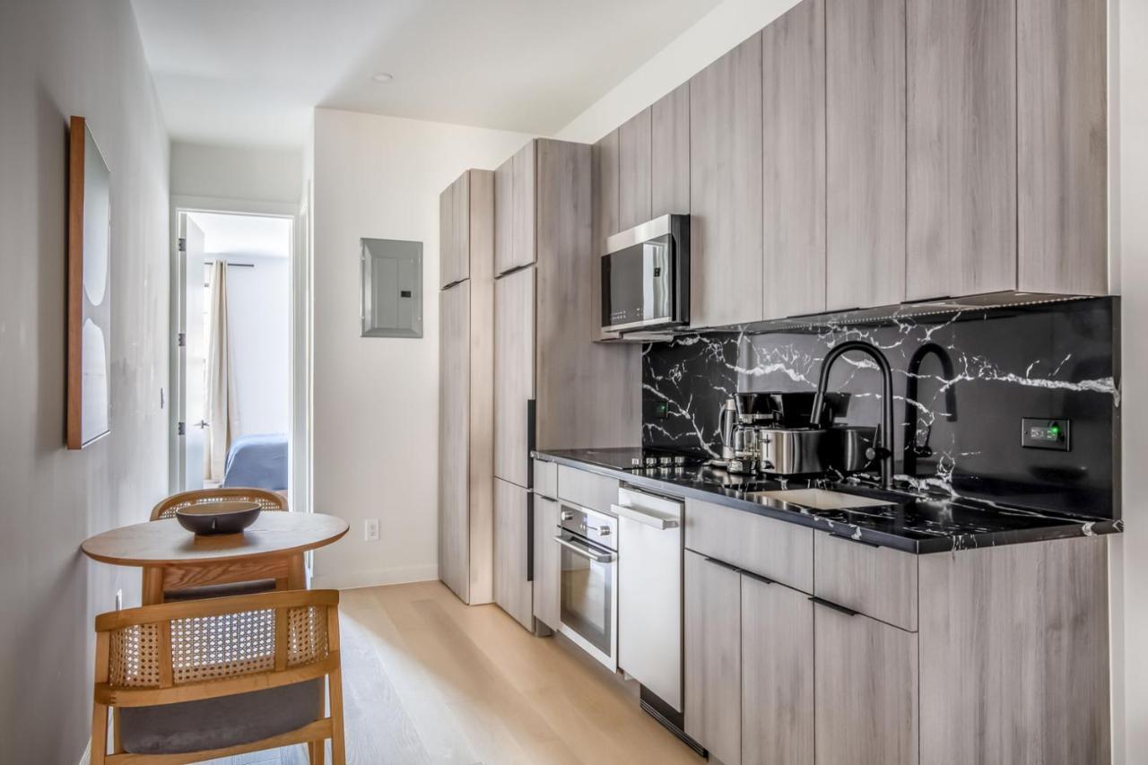 Williamsburg 2br W Wd In Nr Domino Park Nyc-1135 * New York