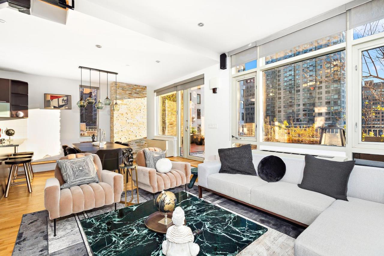 Luxurious 4 Bedroom Penthouse Apartment