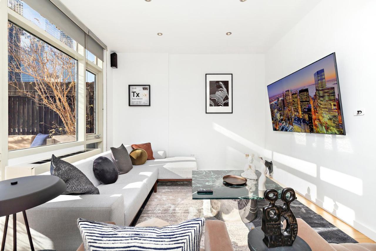 Apartment Luxurious 4 Bedroom Penthouse *