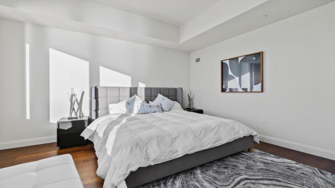 Luxurious 4 Bedroom Penthouse In Nyc *