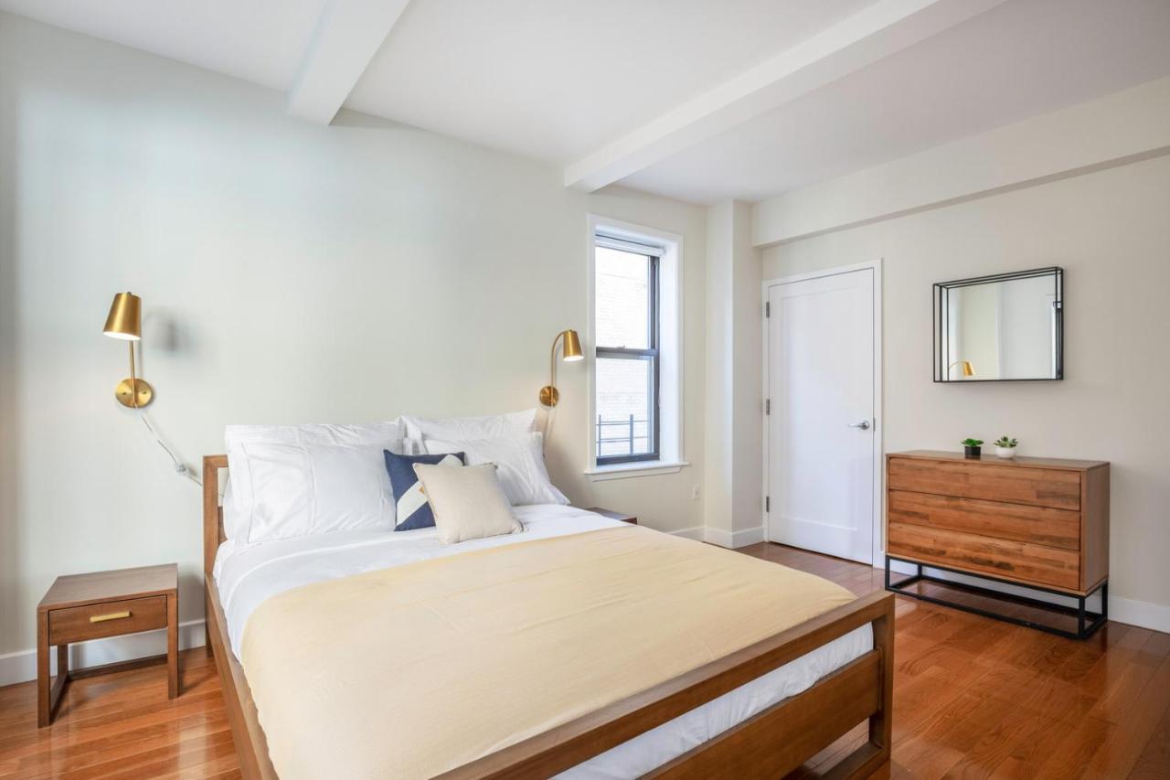 Ues 2br Windoor Pool Doorman Views Nyc-243 Apartment