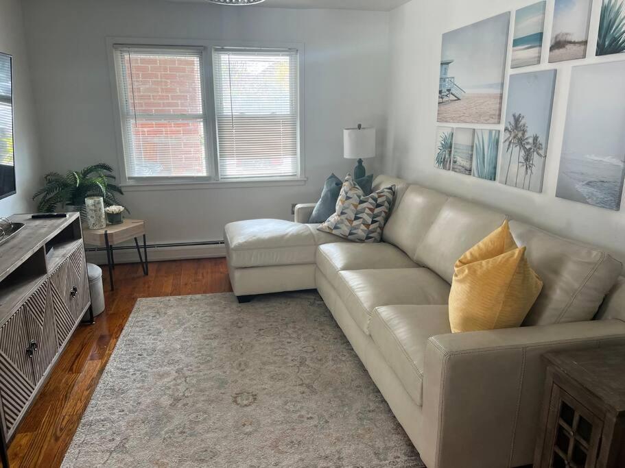 Cozy Lovely 2 Bedroom Apt, 5 Mins From Jfk New York