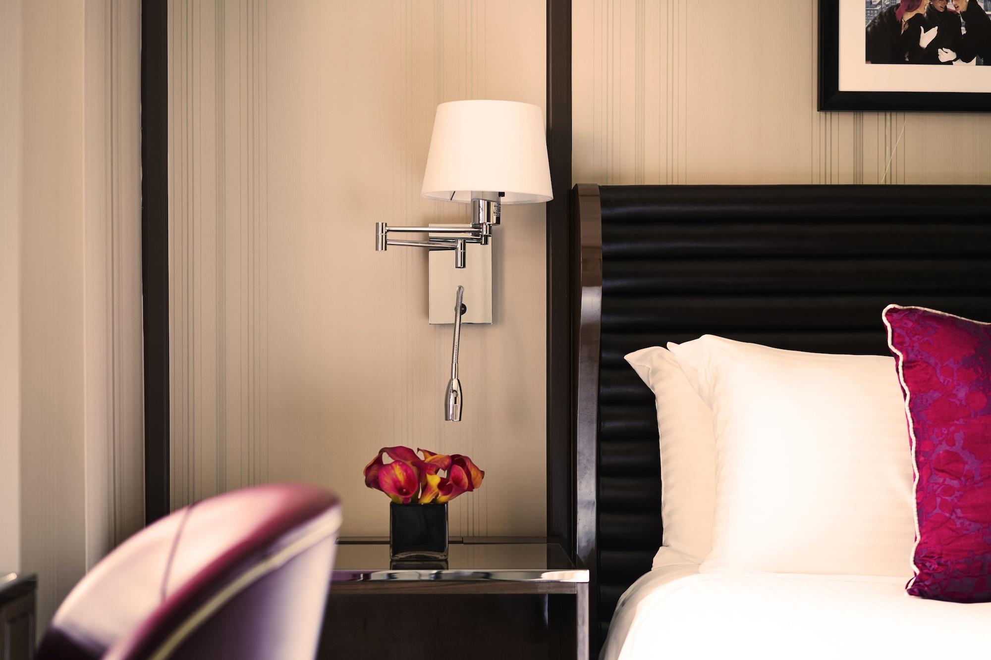 Iroquois Times Square Hotel