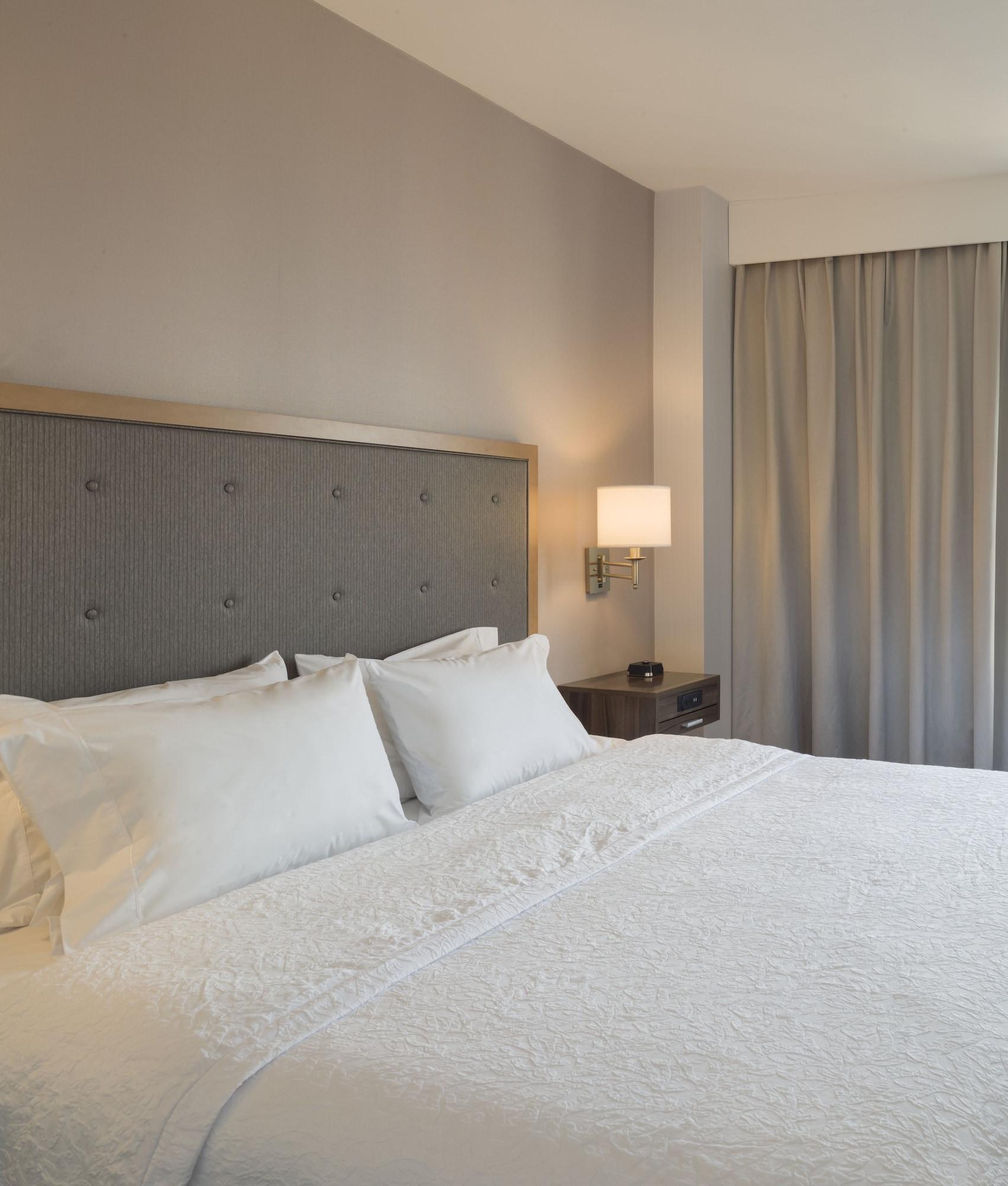 Hampton Manhattan - Times Square South 3*