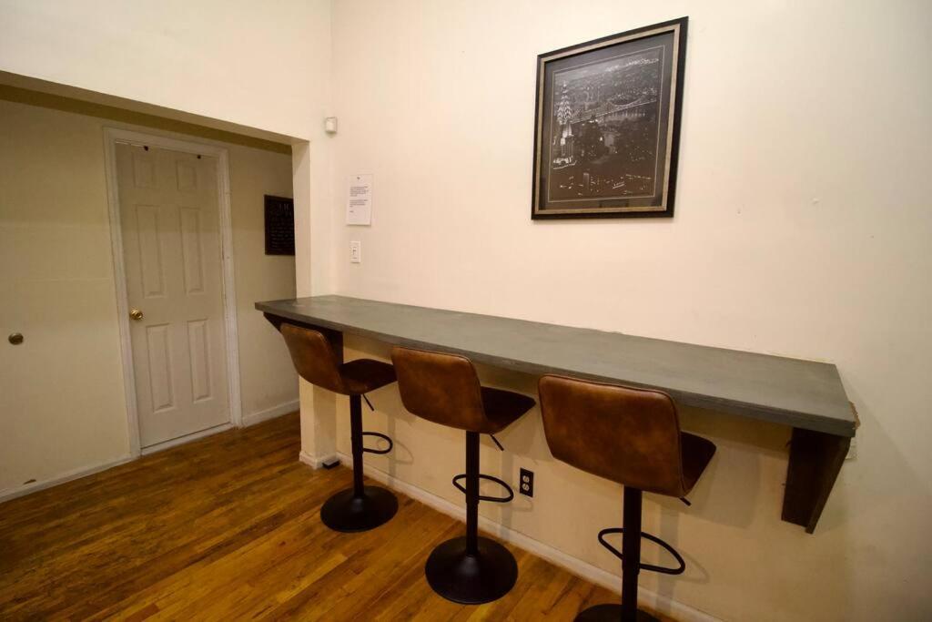 Tuk Ahoy - Emerald 2c With Shared Spaces Apartment New York