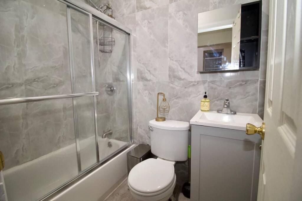 Tuk Ahoy - Emerald 2c With Shared Spaces Apartment