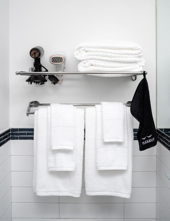 Hotel Little Charlie 4*