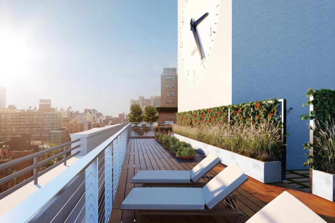 East Village 1br W Balcony Doorman Wd Nr Bars Nyc-1125 New York