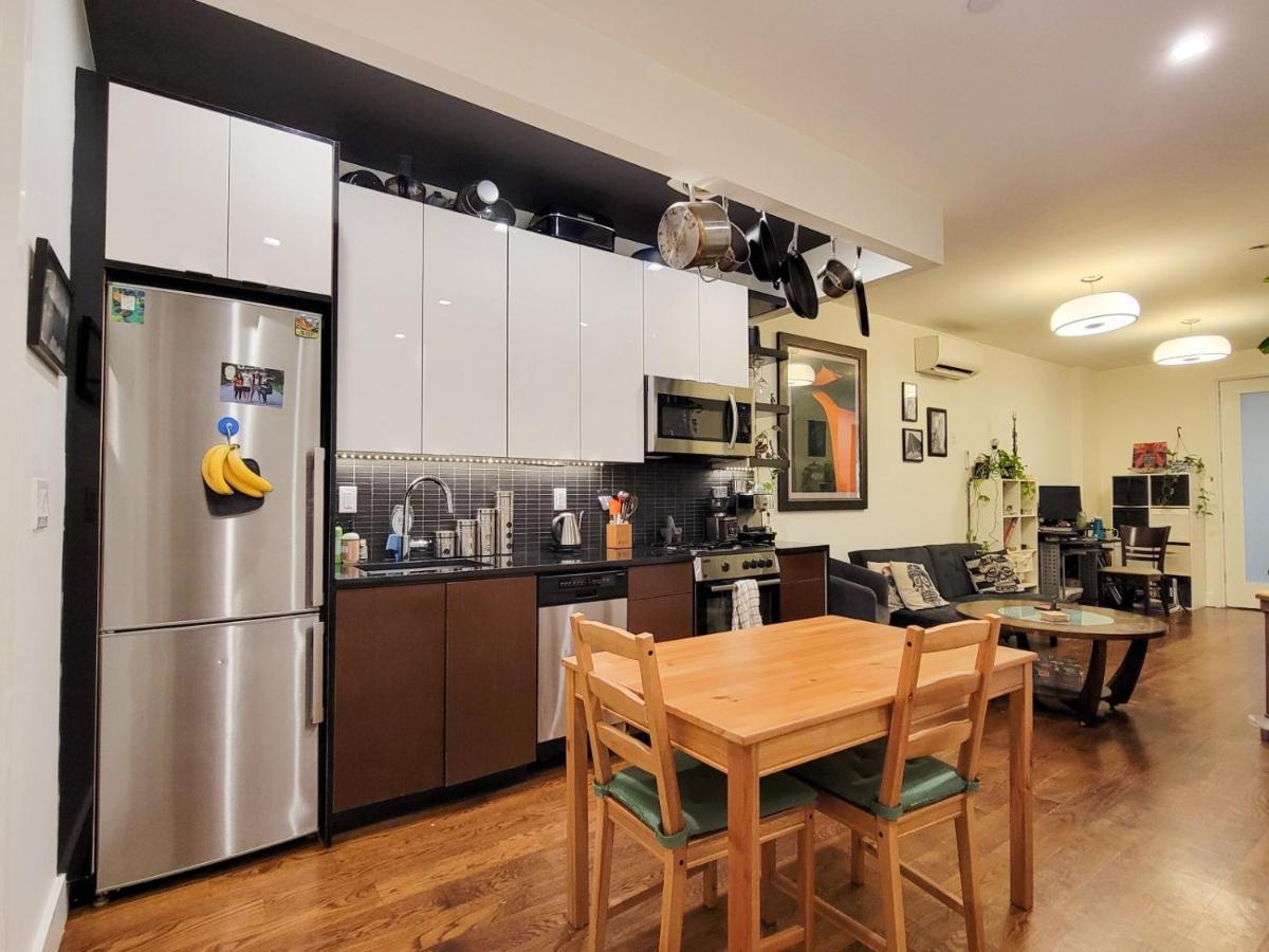 Private In A 4 Big 4 Apartament Green Point Homestay New York