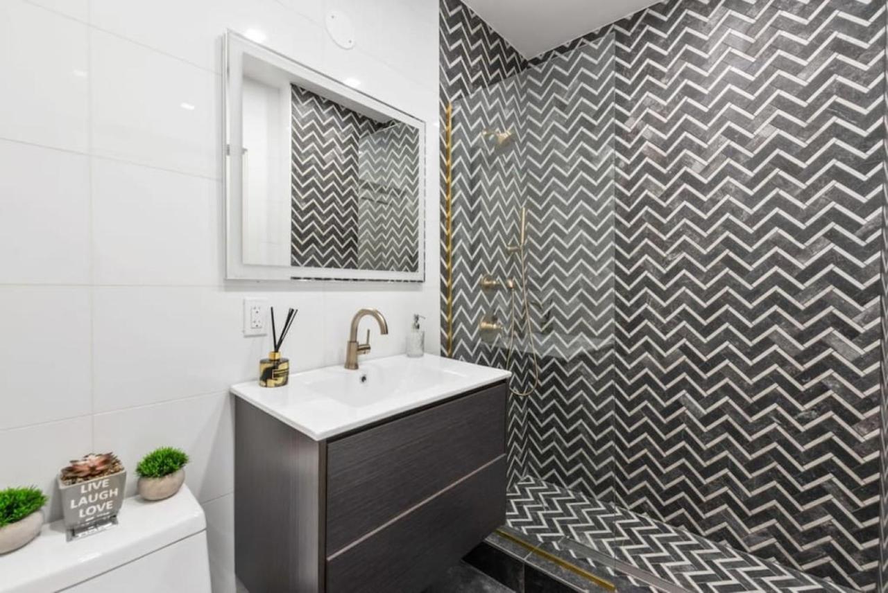 Top Notch 2 Bedroom Minutes From Central Park *