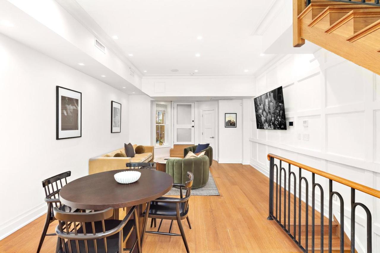 Luxurious 5 Bedroom Townhouse