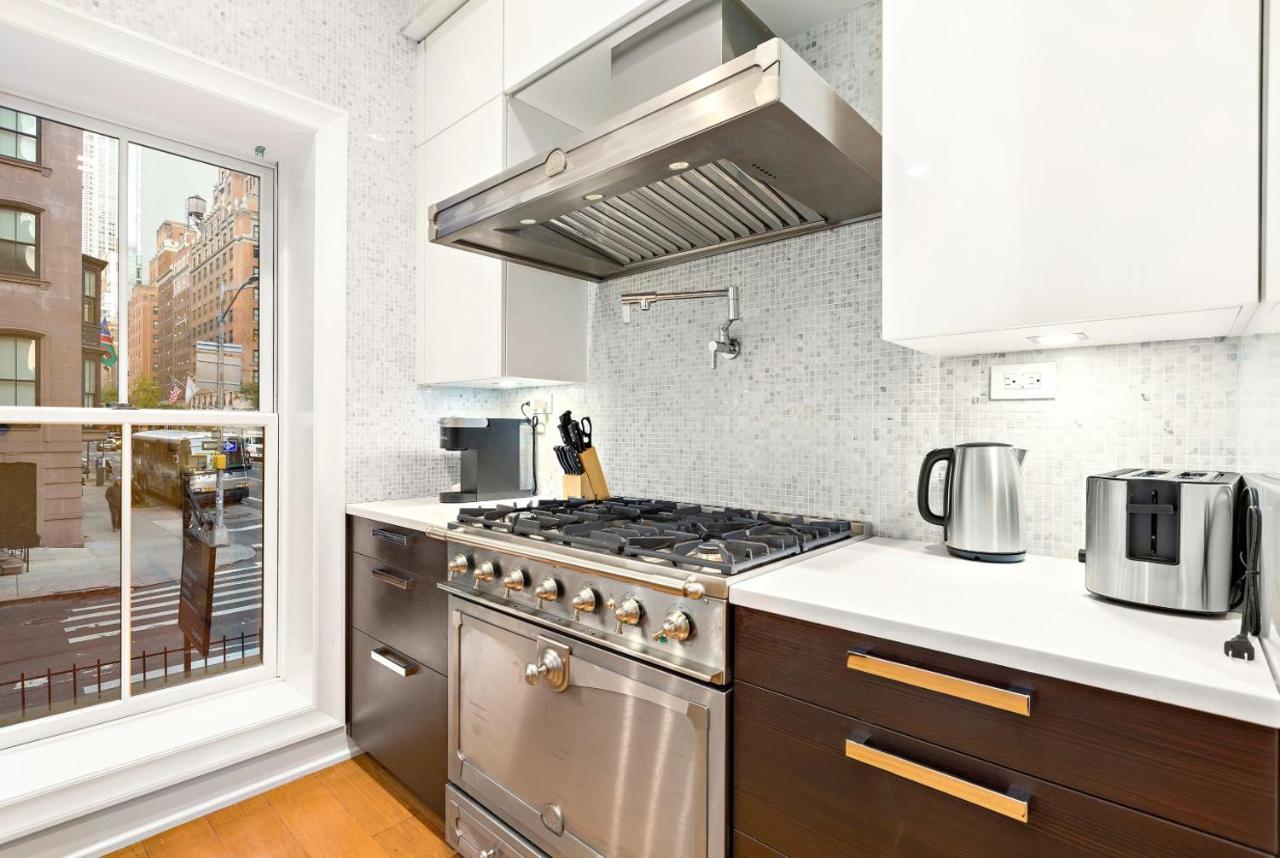 Luxurious 5 Bedroom Townhouse