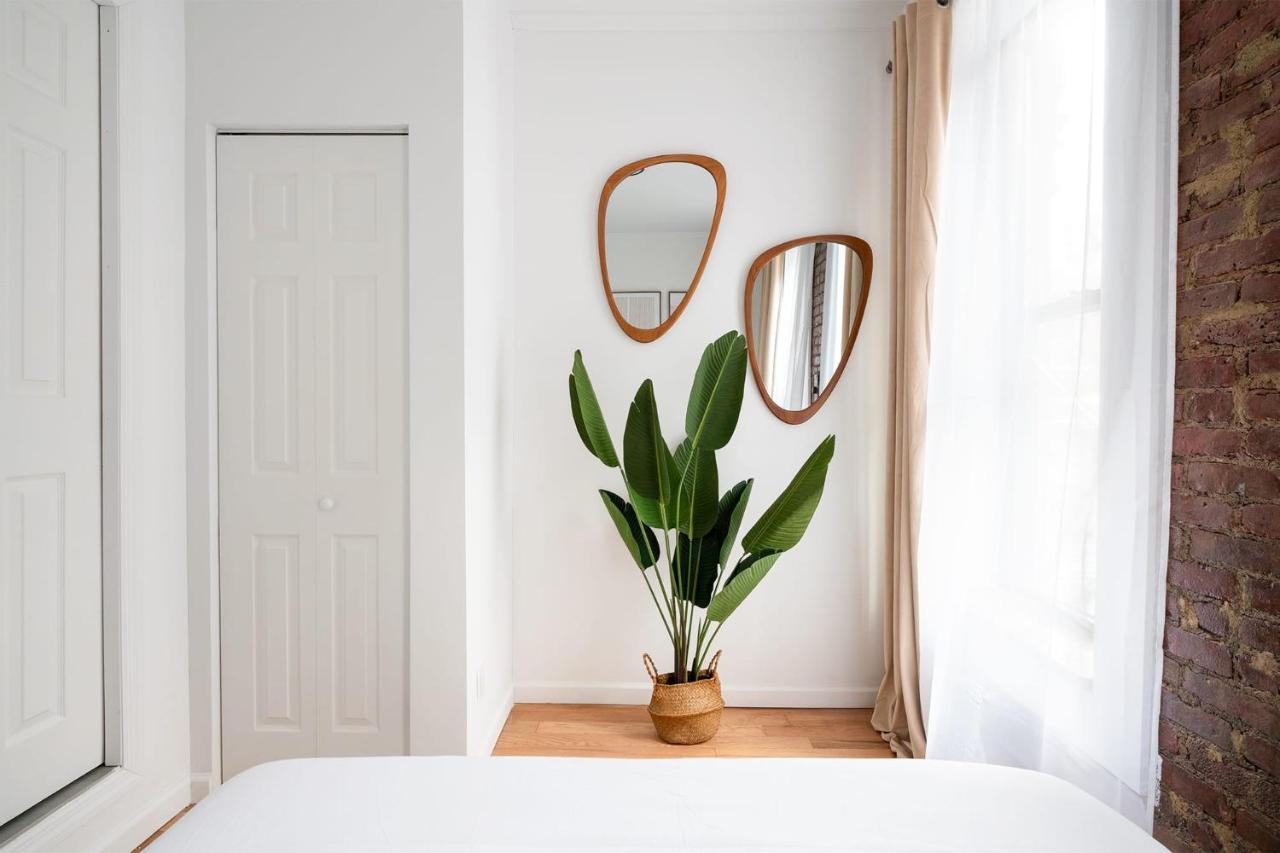 153-1g Newly Renovated 2br Lower East Side Apartment