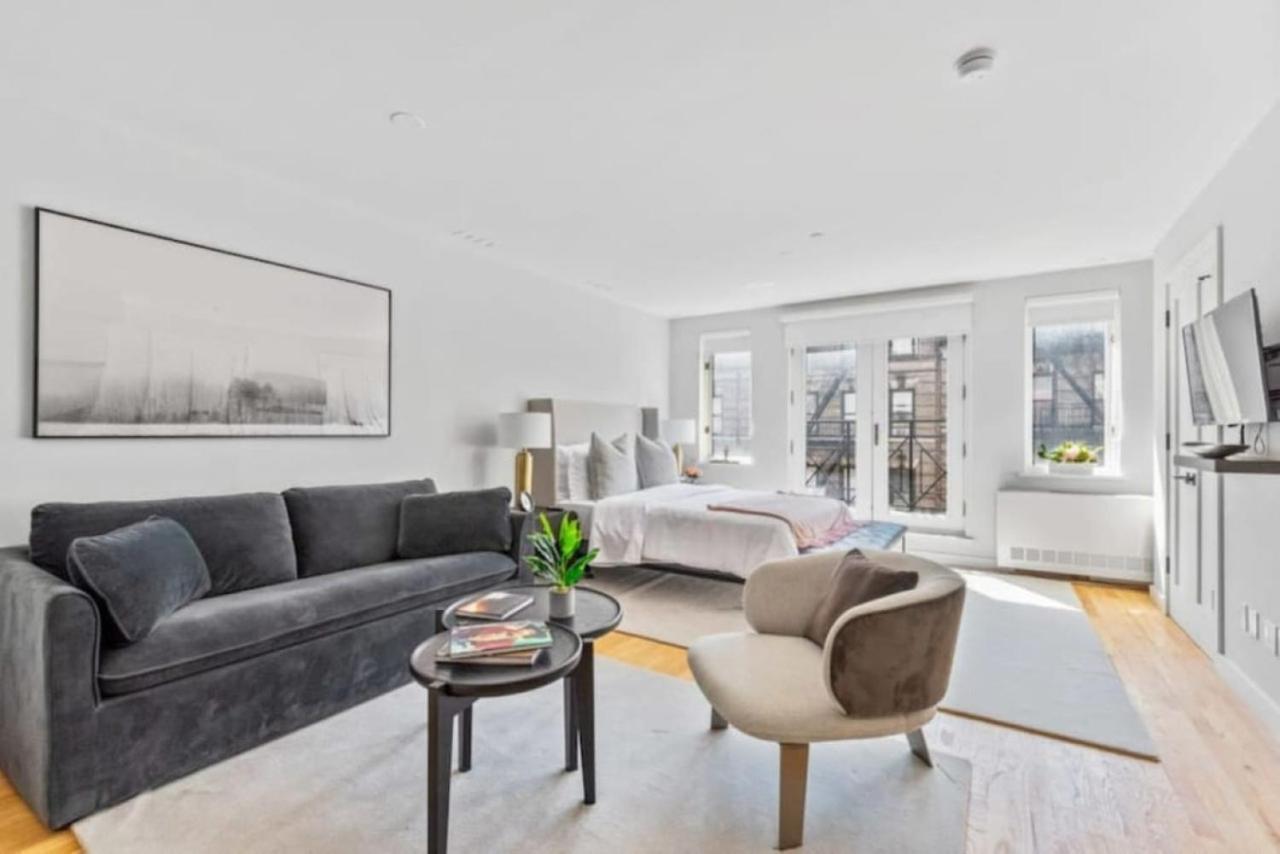 Luxe With Charming Juliet Balcony * New York