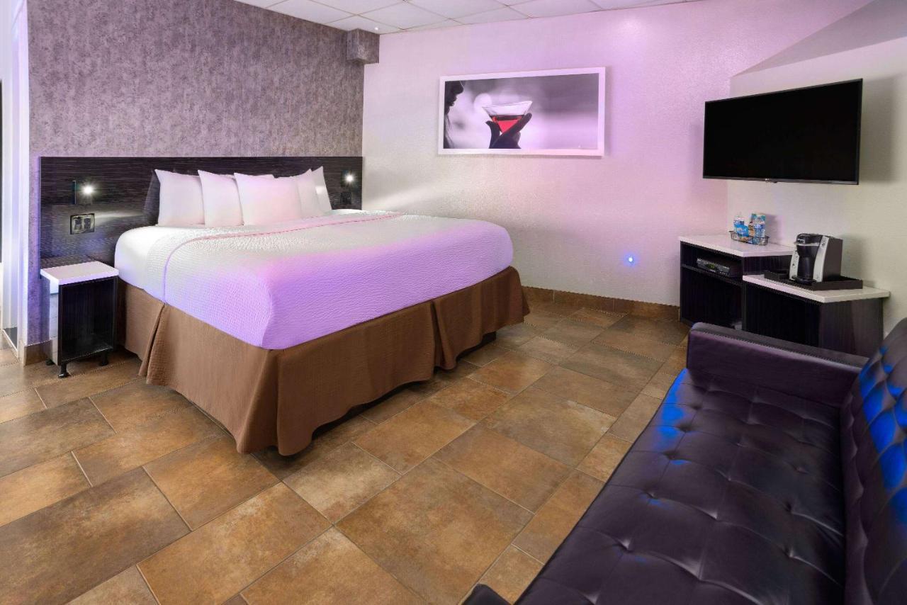 Ramada By Wyndham Bronx Hotel New York
